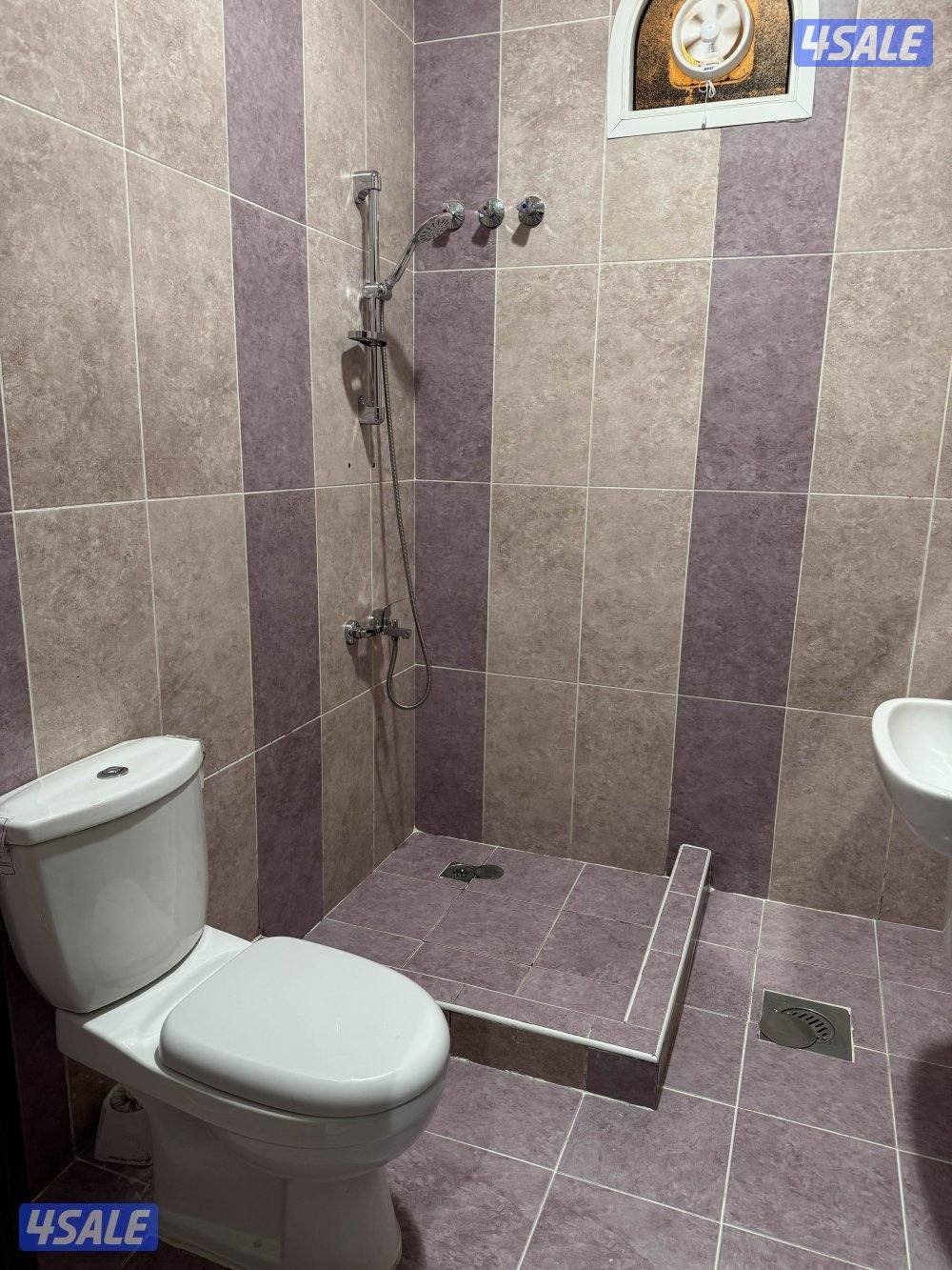 شقه نظام استيديو بجابر الأحمد قطعه 25