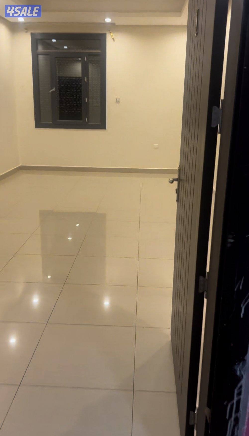 للايجار شقة في جابر الاحمد ق73