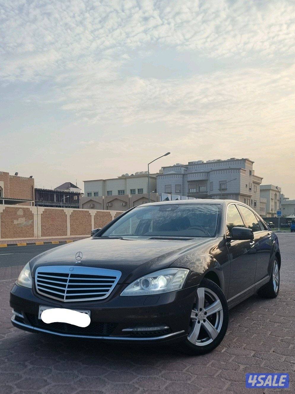 بحالة الوكالة Mercedes S 3000