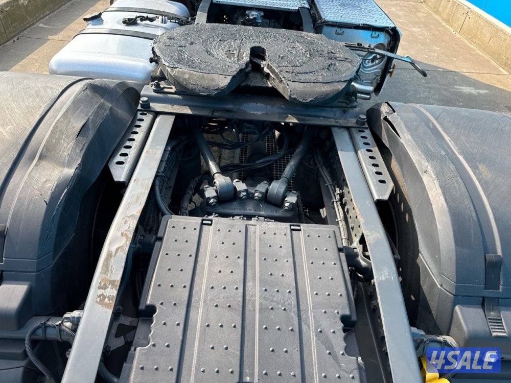 للبيع اكتروس ام بي 4 حجم 1843موديل 201810