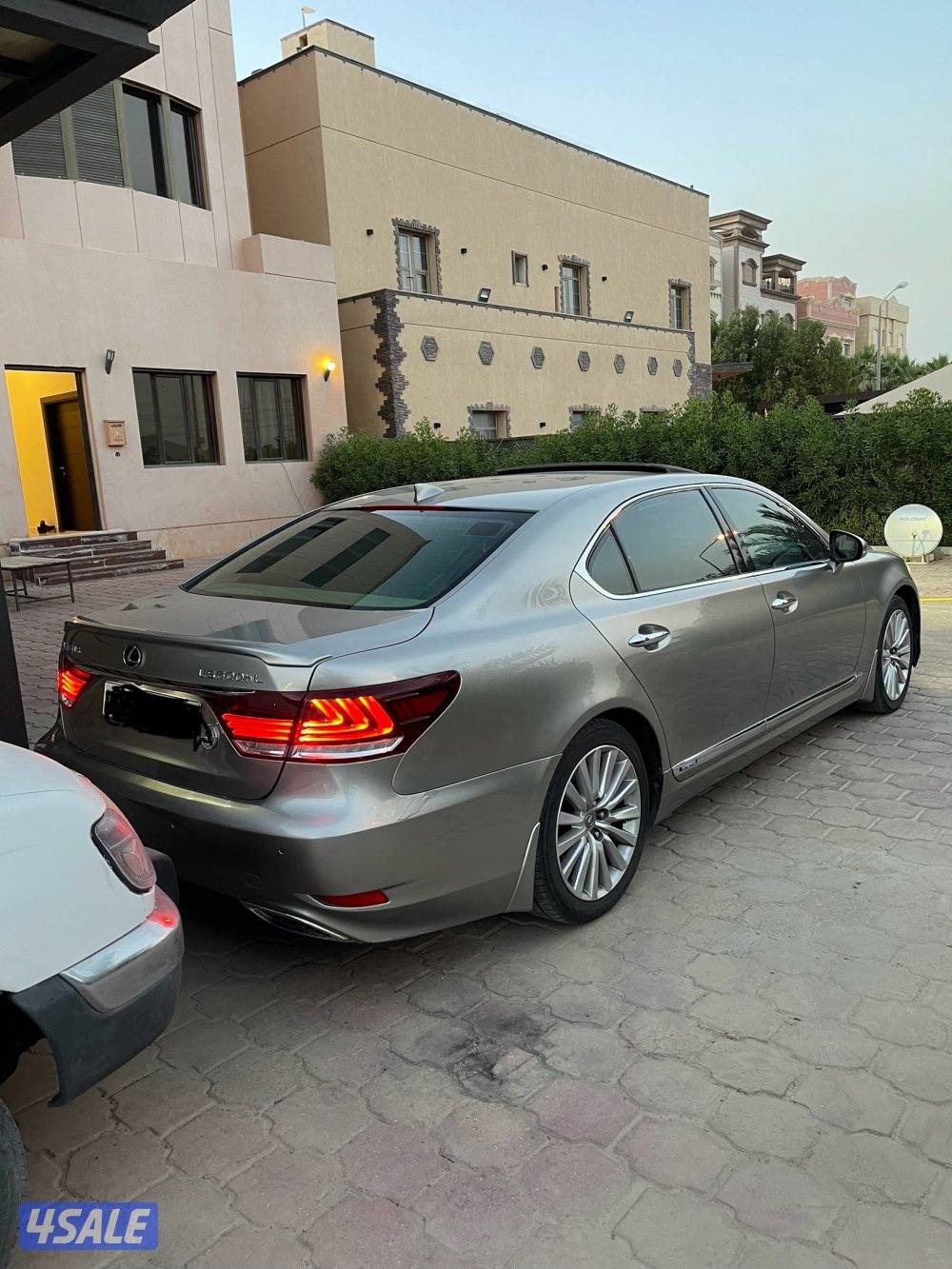 لكزس L.S 600 hL هايبرد7