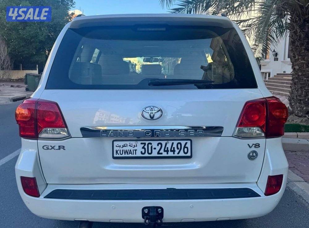 لاندكروزر 2014 وارد الساير2