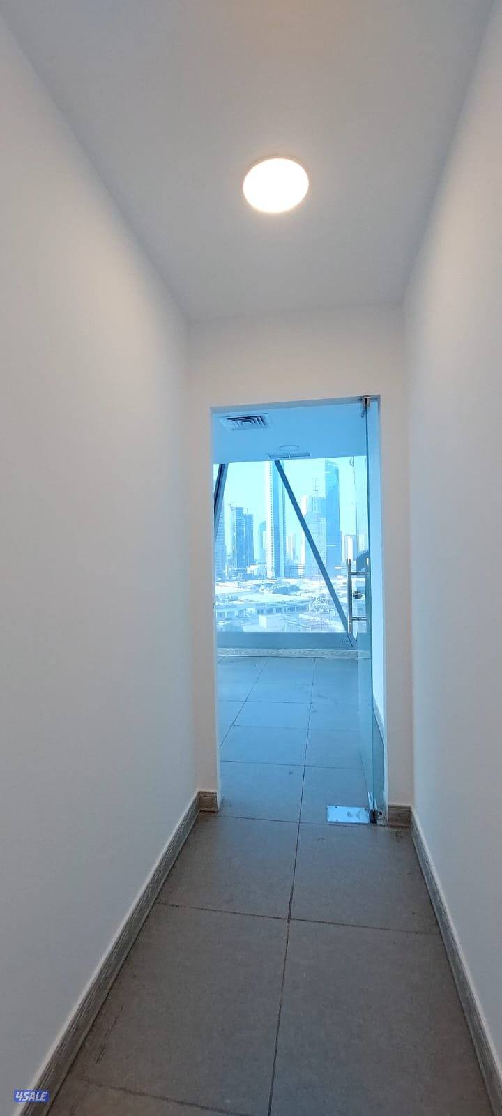 مكتب بقلب العاصمه 35 متر غرفة وصالة4