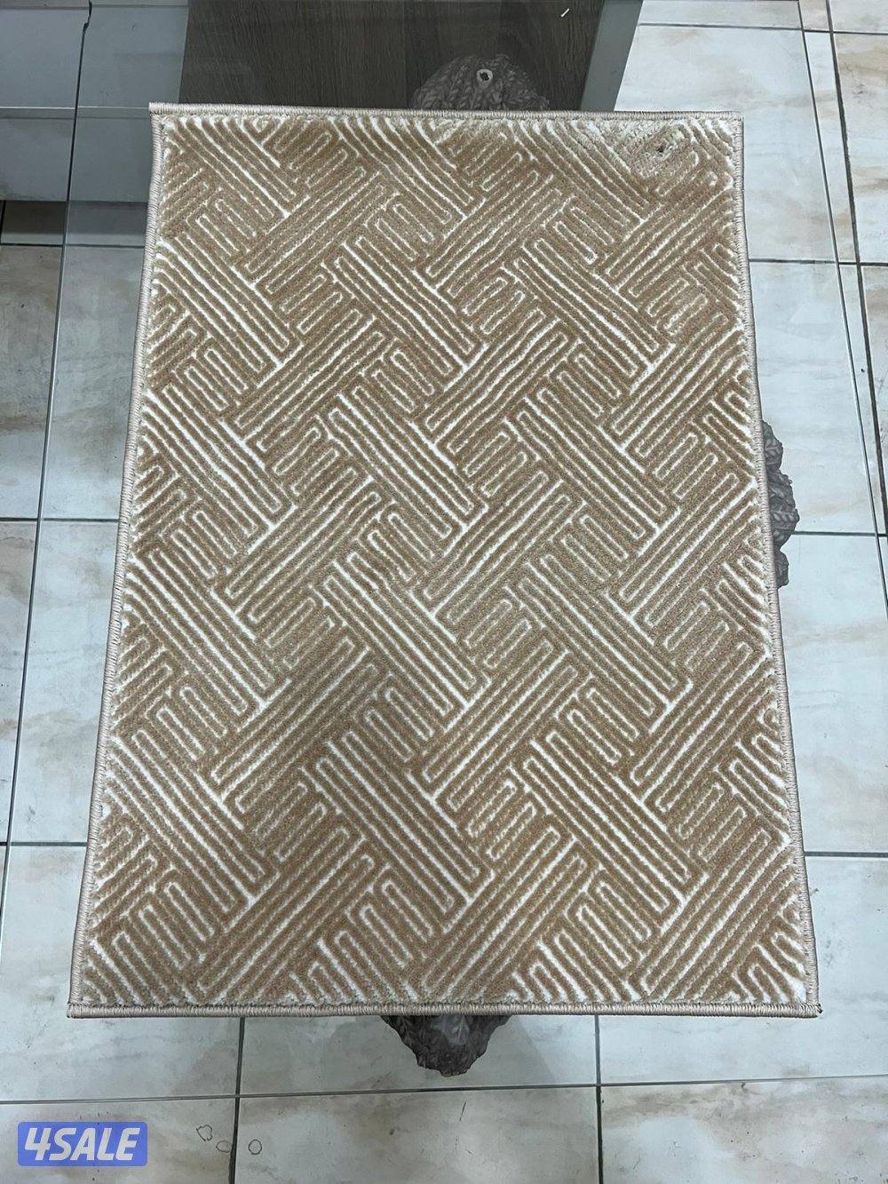 يوجد لدينا جميع أنواع السجاد التركي والباركي البلاستيك والستاير5