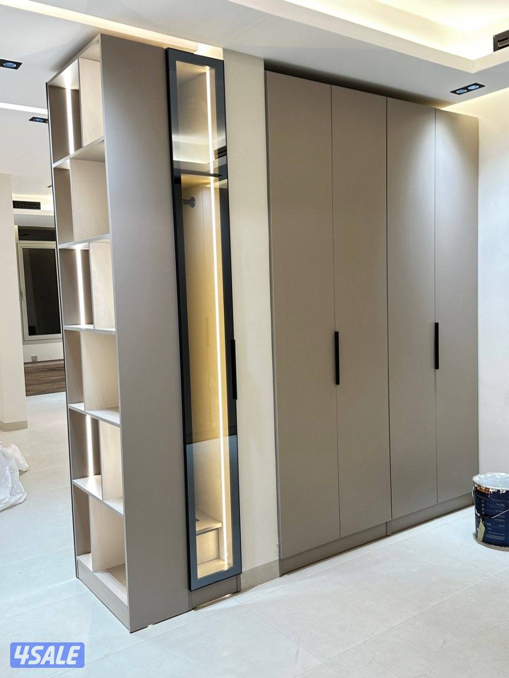 متخصص في جميع أنواع النجارة ابواب كبتات ديكورات شاشه9