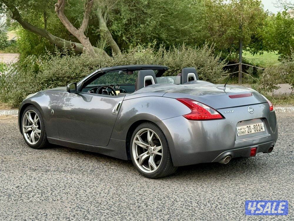 للبيع نيسان Z370 كشف موديل 2012 كامل المواصفات4