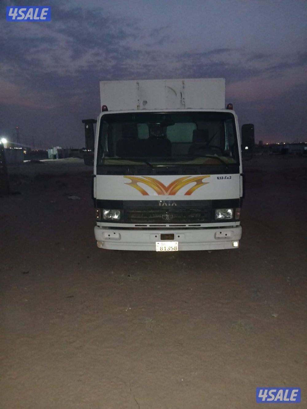 للبيع بقاله تاتا ٢٠١٧ بدون رخصه تحويل فيها مكيف وثلاجه نظيف للبيع لجاد0