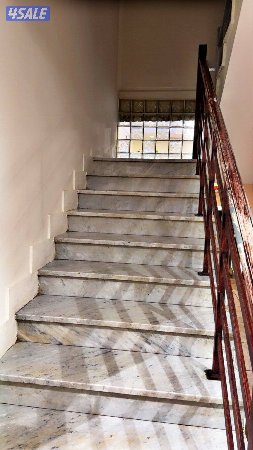 للبيع بيت حكومه 300 متر وثيقه حره شهادة اوصاف جاهزه البيت جاهز للتحويل3