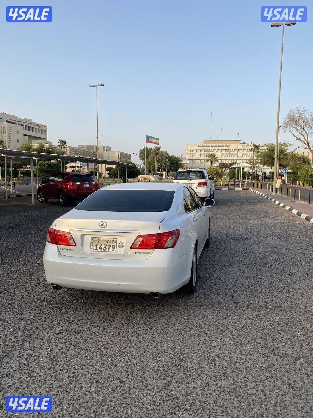 للبيع لكزس موديل ٢٠٠٩ es350 للي يدور النظيف1