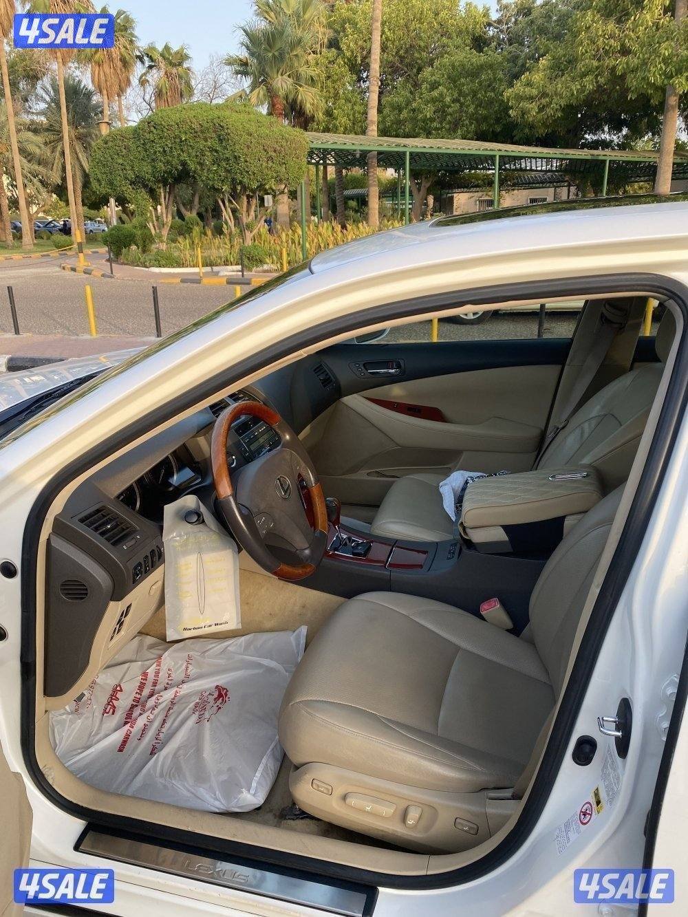 للبيع لكزس موديل ٢٠٠٩ es350 للي يدور النظيف5