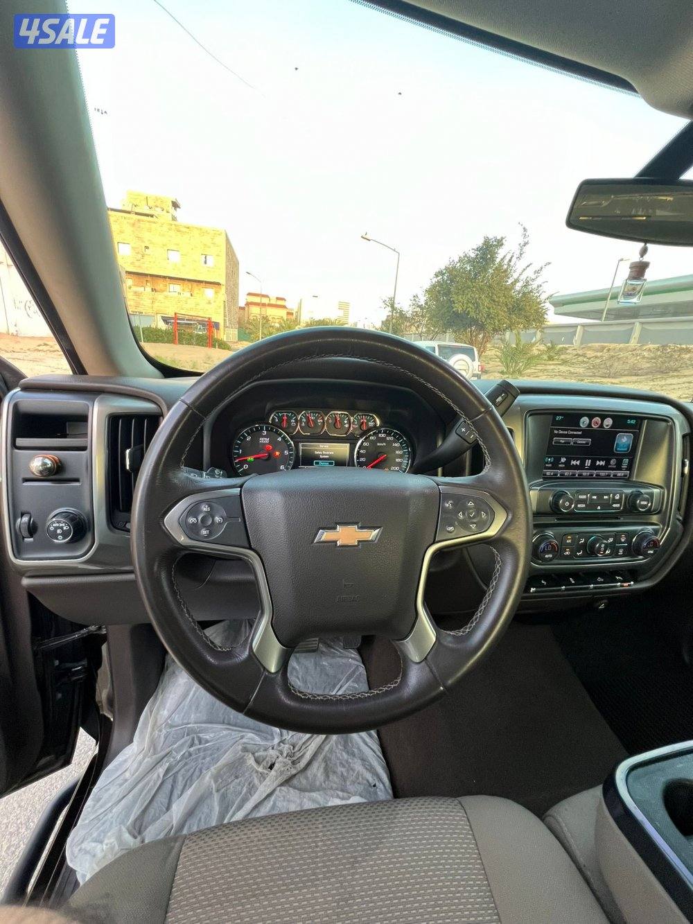 للبيع وانيت سلفرادو قماره و نص وكالة الكويت10