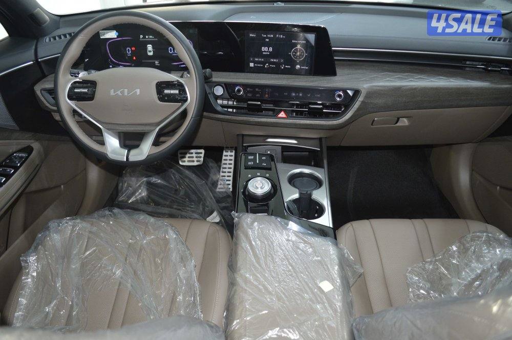 Kia K8 2023 - Zero Mileage11