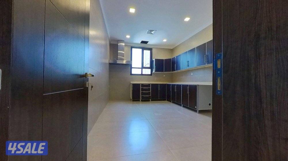 ادوار مودرن في الزهراء مساحة ٢٥٠ متر2