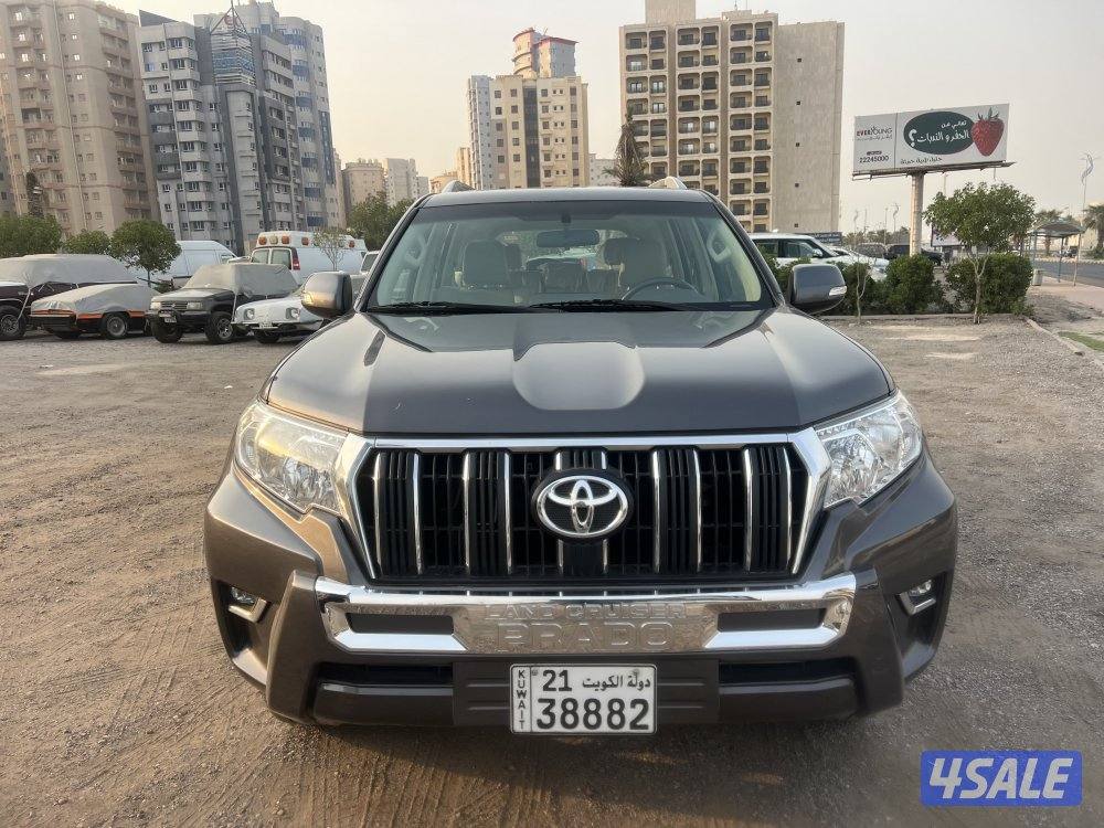 برادو TXL رمادي 2022ماشي 51 الف صبغ وكاله فتحه فل0