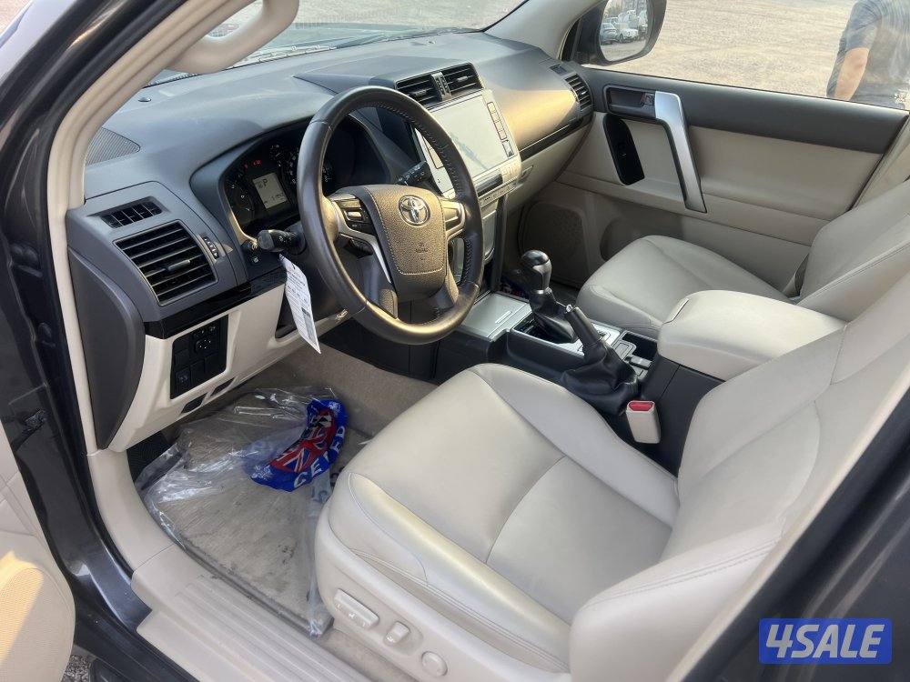 برادو TXL رمادي 2022ماشي 51 الف صبغ وكاله فتحه فل9