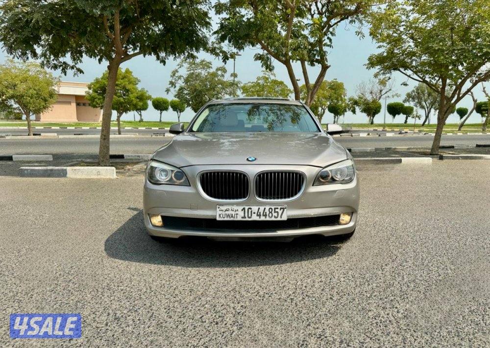 ـ الموديل:2011- -العداد:233 - BMW Li7301