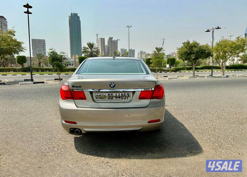 ـ الموديل:2011- -العداد:233 - BMW Li7305