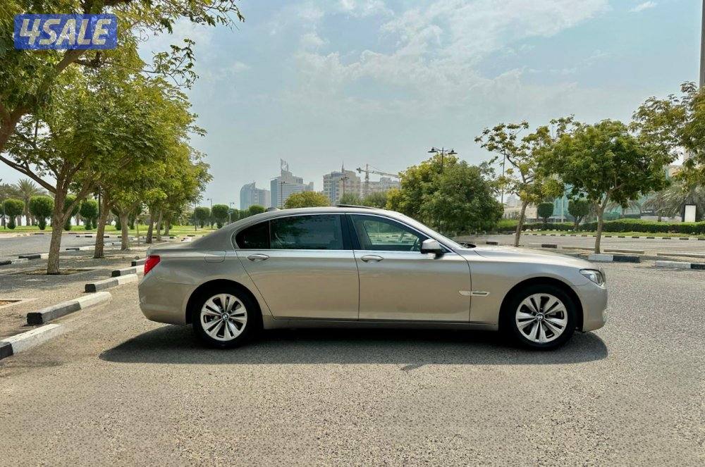 ـ الموديل:2011- -العداد:233 - BMW Li7307