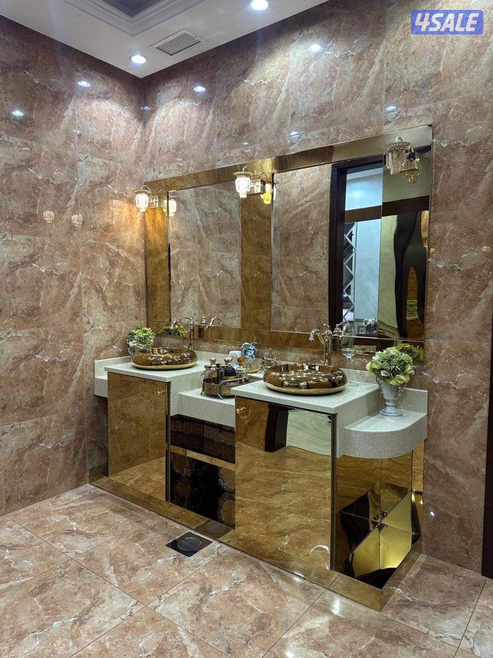 ثلاث ادوار وسرداب زاوية شارعين قطعة 5 شارع 5072