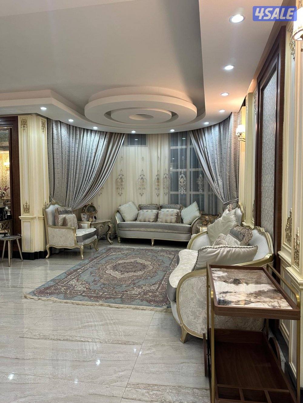 ثلاث ادوار وسرداب زاوية شارعين قطعة 5 شارع 5076