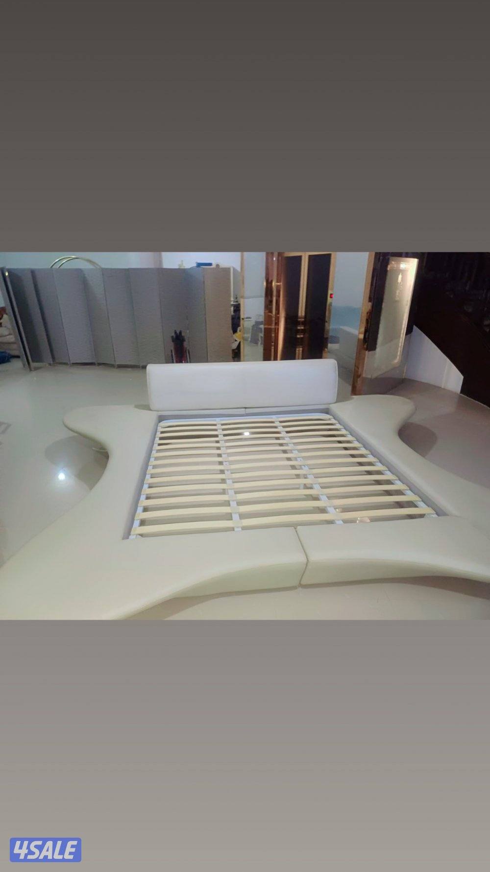 سرير من (ميداس) نظيف نظيف0