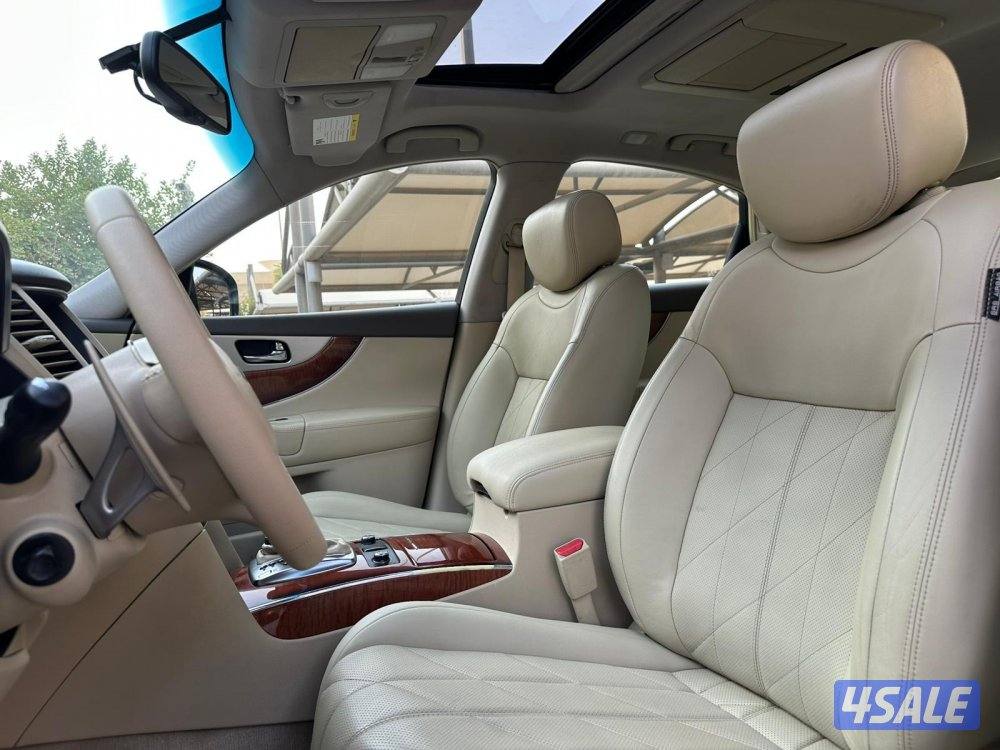 للبيع INFINITY QX70 موديل 2015 وارد البابطين6