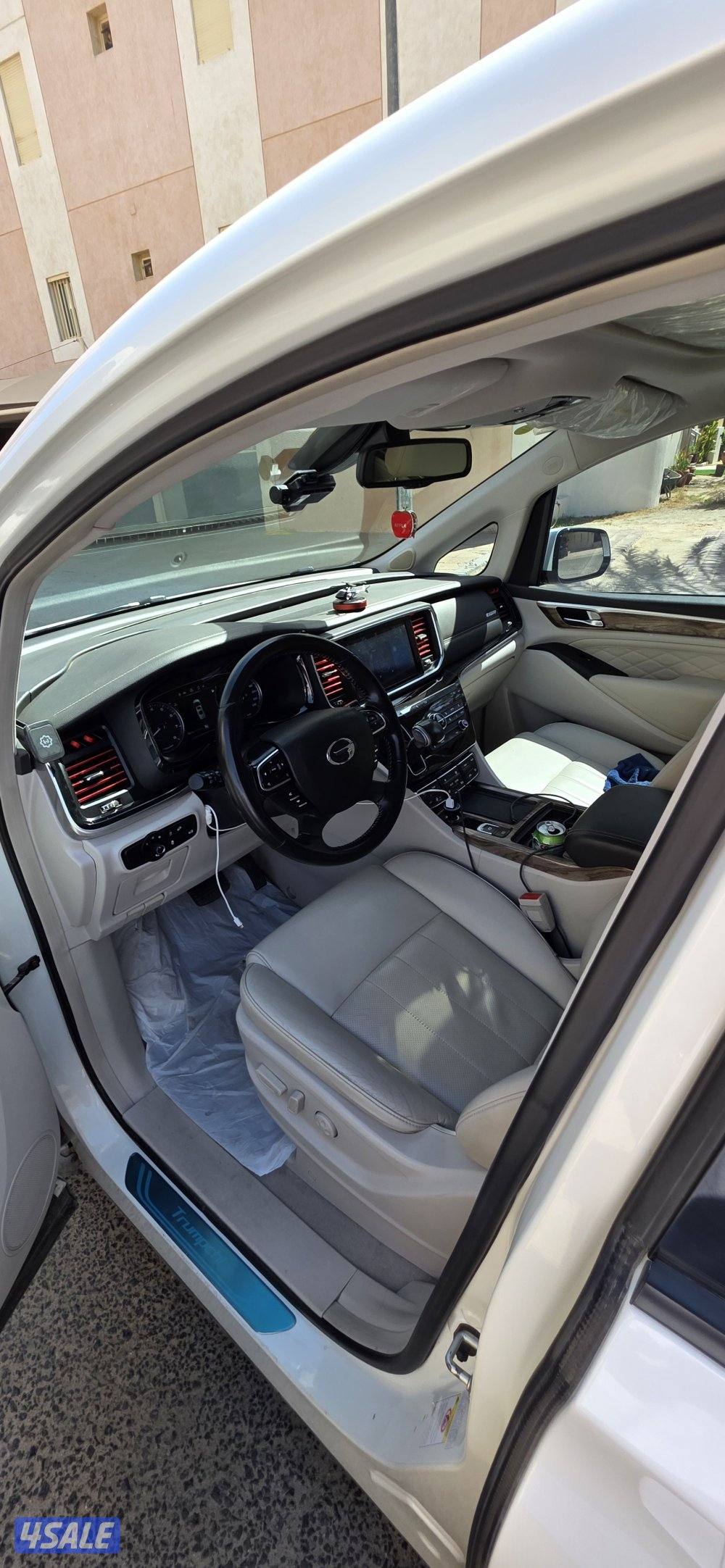 بيعه سريعه ماشي ٧٠ ألف موديل 203