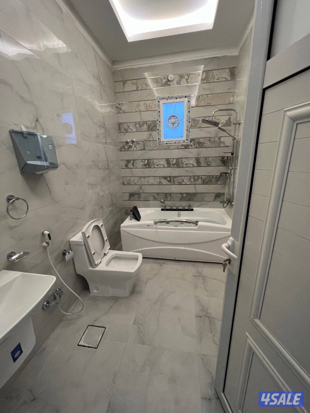 العبدلي كيلو 67 بالقرب من البانزين وجمعية القشعانيه6