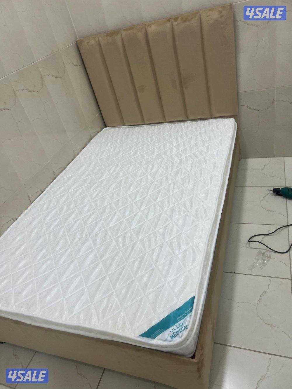 معرض السيل للاثاث والمفروشات الطبي1