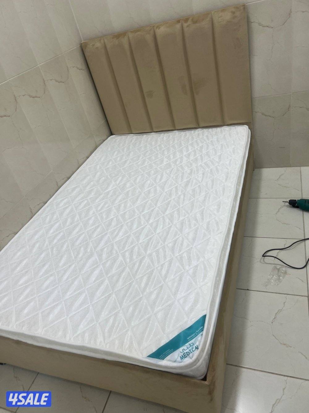 سراير طبي جميع المقاسات متوفره باقل الأسعار.........3