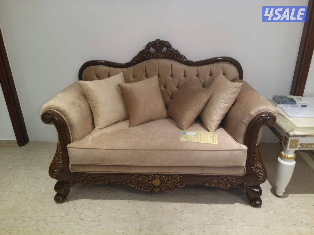 تنجيد وتلبيس جميع موديلات الأثاث منزلي كافيهات مطاعم صالونات شقق فندقي6