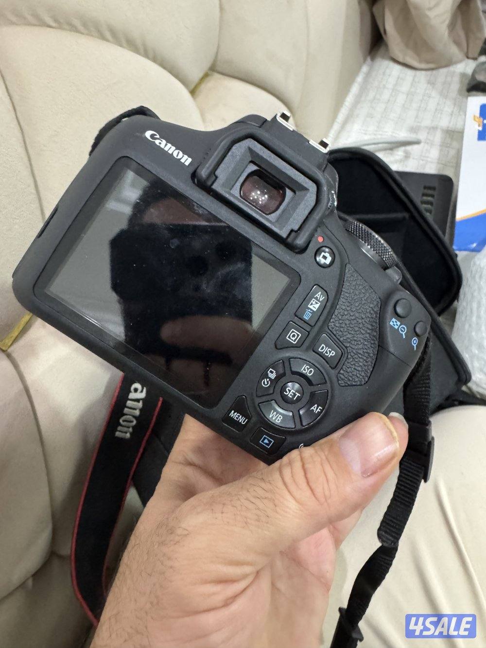 كاميرا canon EOS 2000D +عدسة 18-55 mm مع شنطة و ستاند8