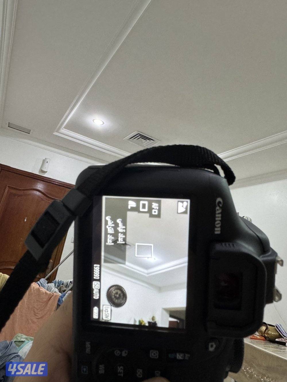 كاميرا canon EOS 2000D +عدسة 18-55 mm مع شنطة و ستاند9