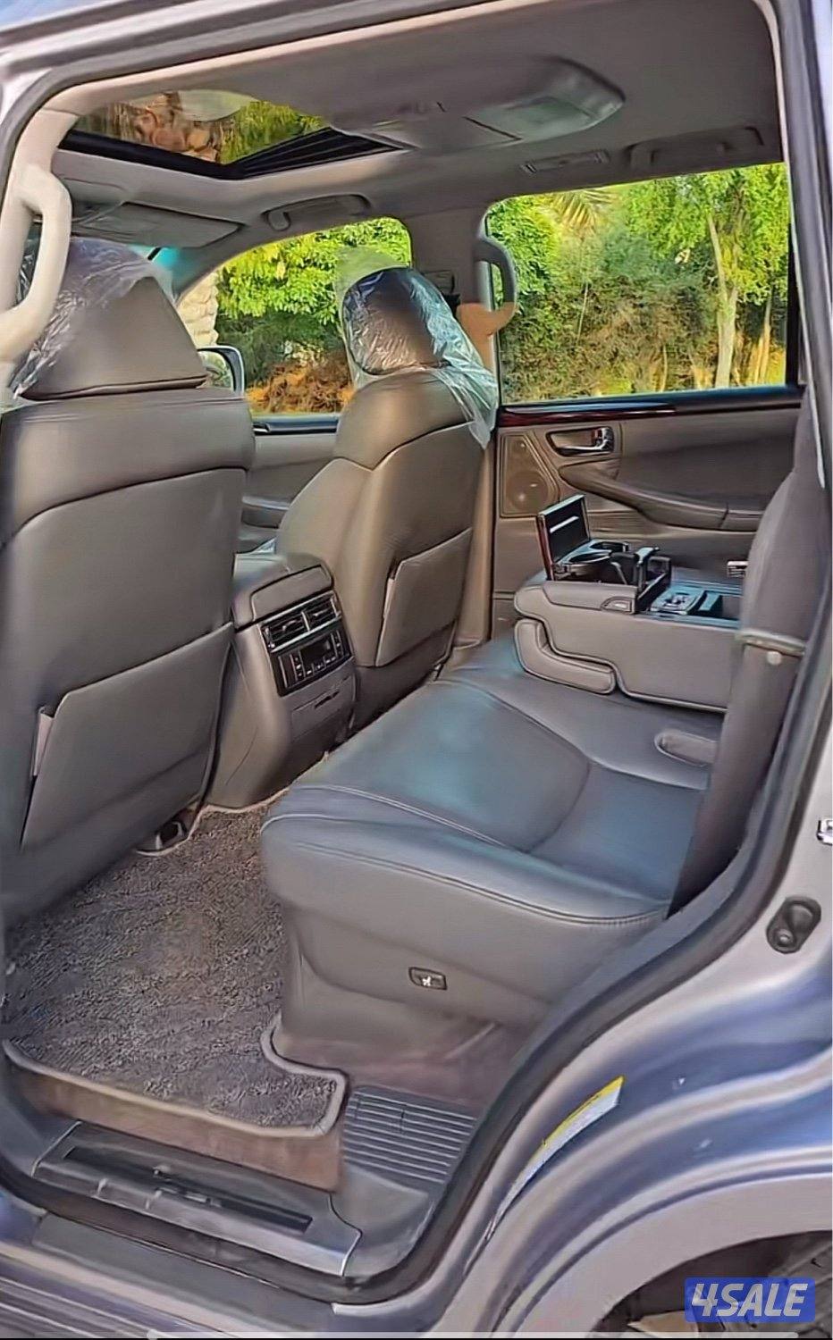 جيب لكزس٢٠١١10