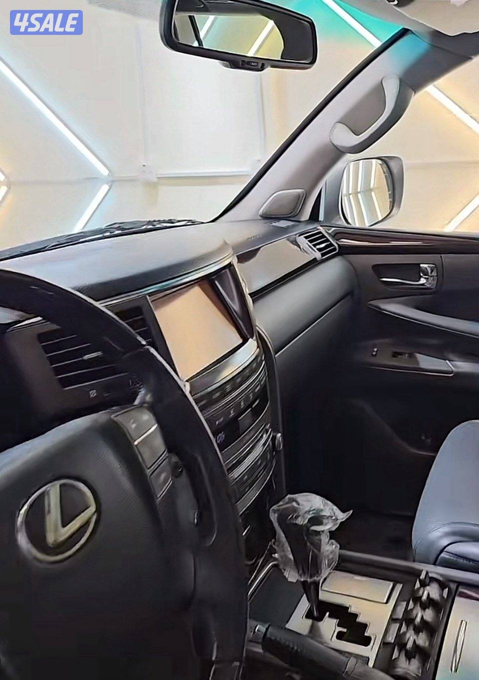 جيب لكزس٢٠١١14