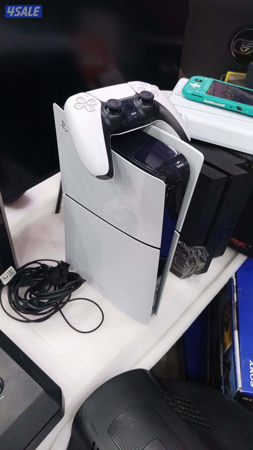 بيع جميع الاجهزه بلاستيشن إكس بوكس وناتيندو يوجد لدينا ور12