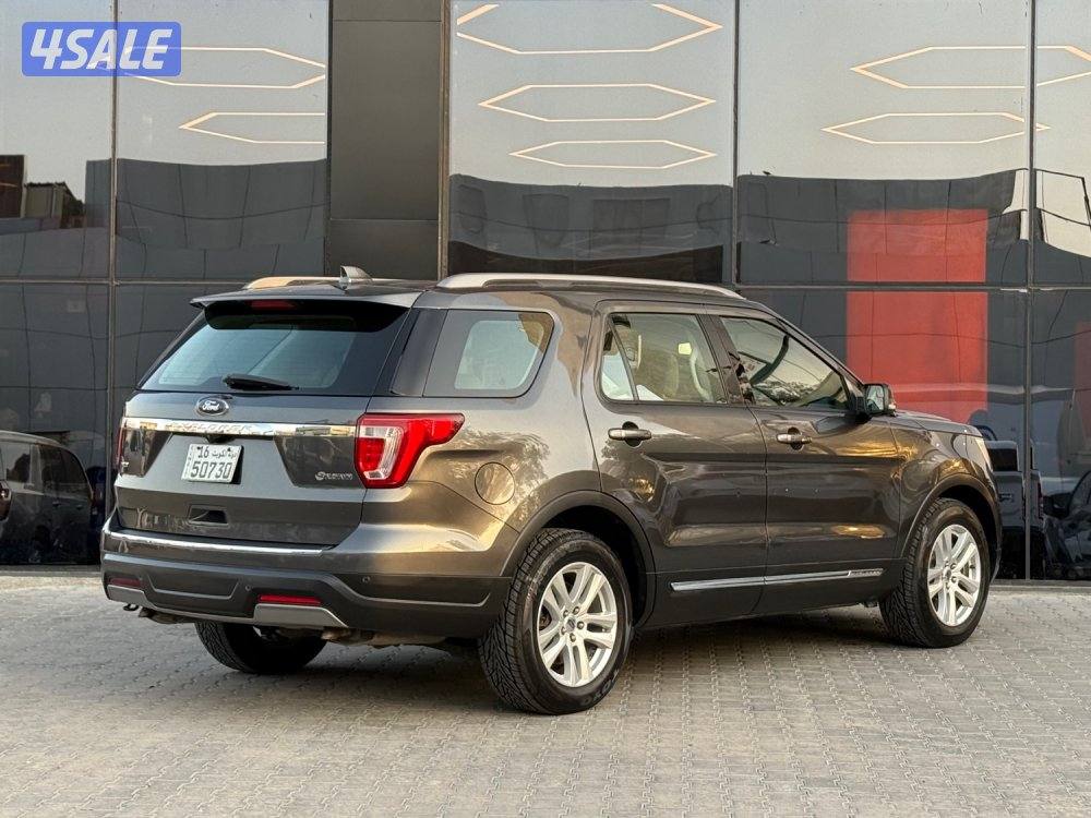 FORD EXPLORER XLT _2018 صبغ الوكالة3