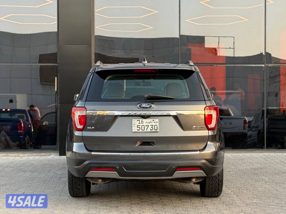 FORD EXPLORER XLT _2018 صبغ الوكالة5