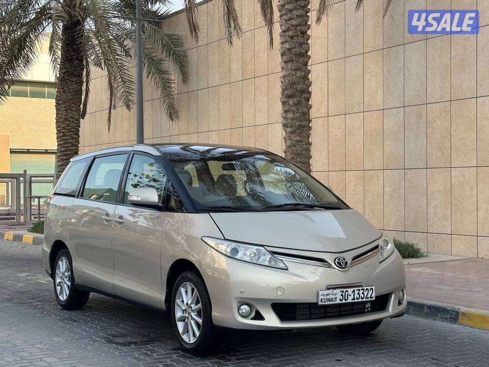 للبيع تويوتا بريفيا موديل 2014 وارد الساير1