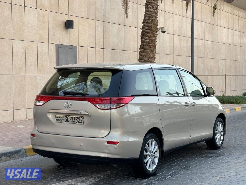 للبيع تويوتا بريفيا موديل 2014 وارد الساير2