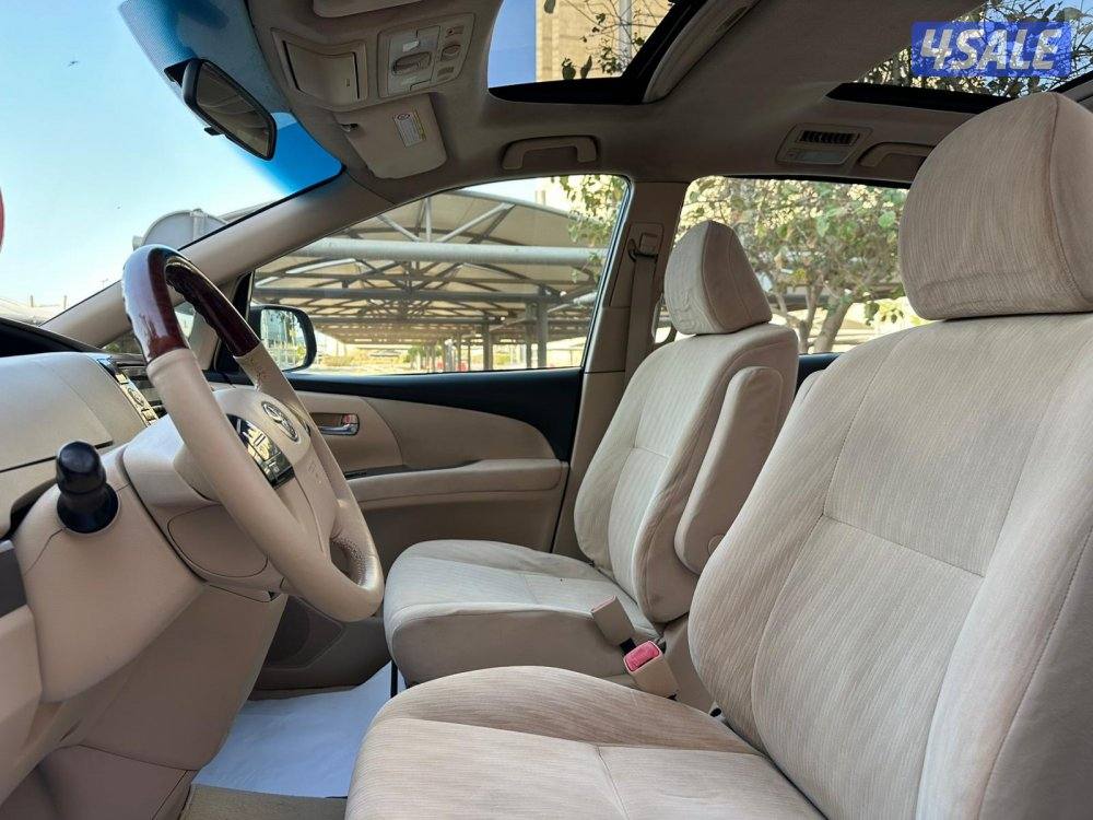 للبيع تويوتا بريفيا موديل 2014 وارد الساير4