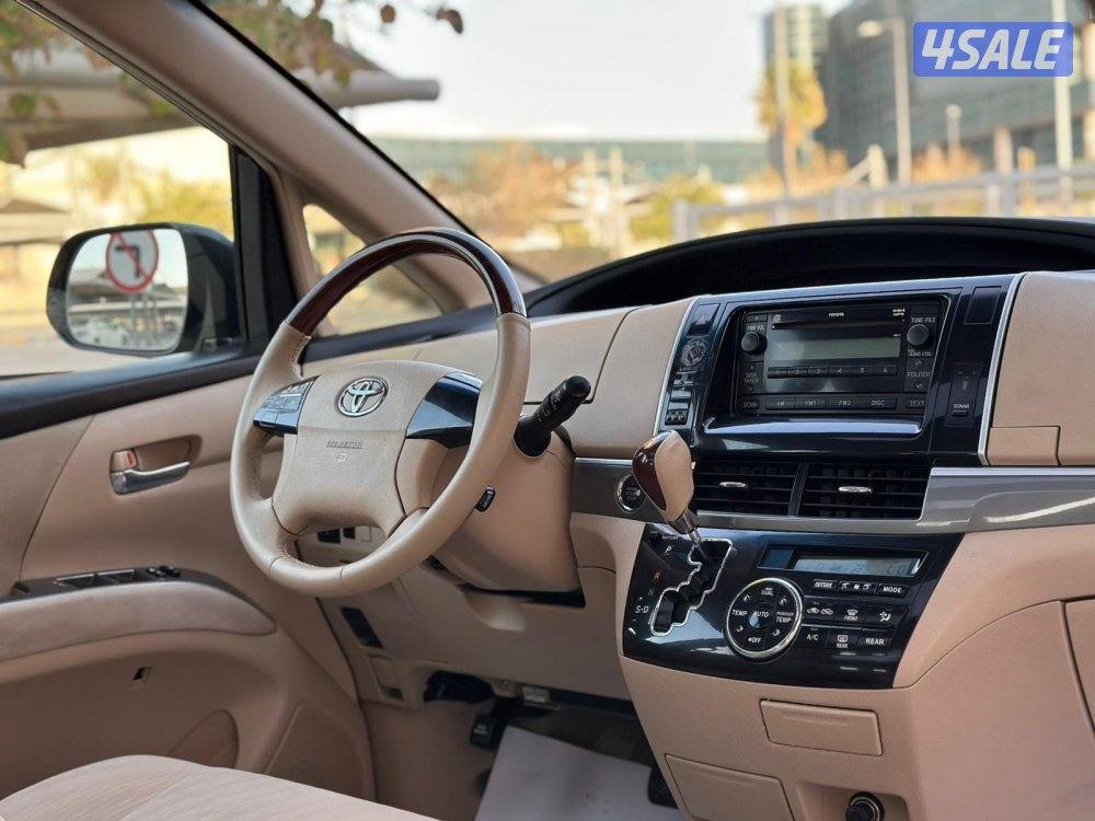 للبيع تويوتا بريفيا موديل 2014 وارد الساير7