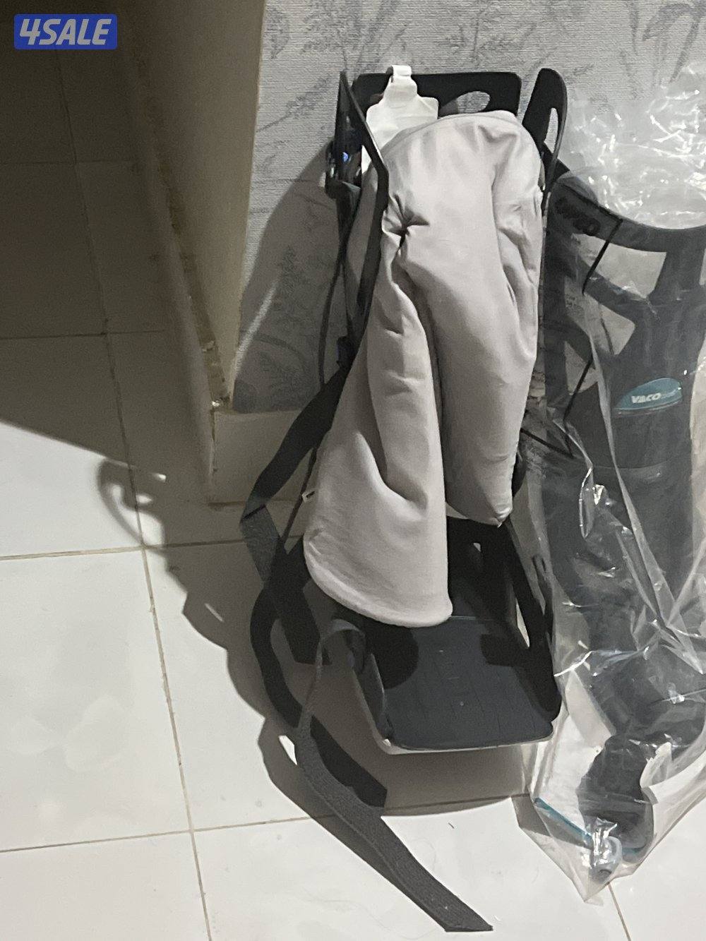 غلاف جبس للرجل يمين استعال خفيف نظيف2