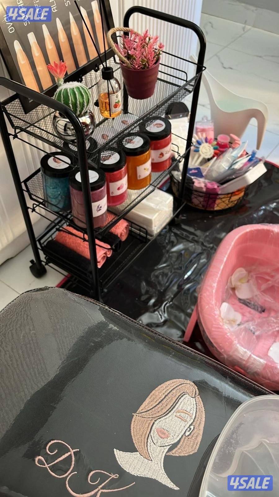 للبيع اغراض هوم سيرفس مجهز بالكامل4