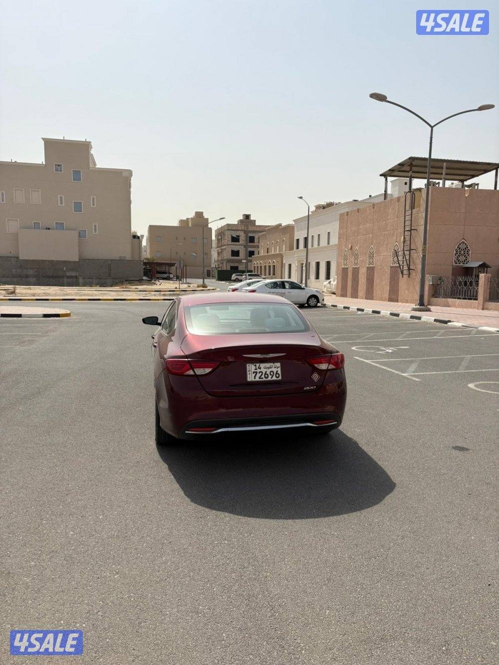 للبيع كرايزلر ٢٠١٦ ماشي ١١٢ الف موتر نظيف اربعة سلندر كامل الموصفات0