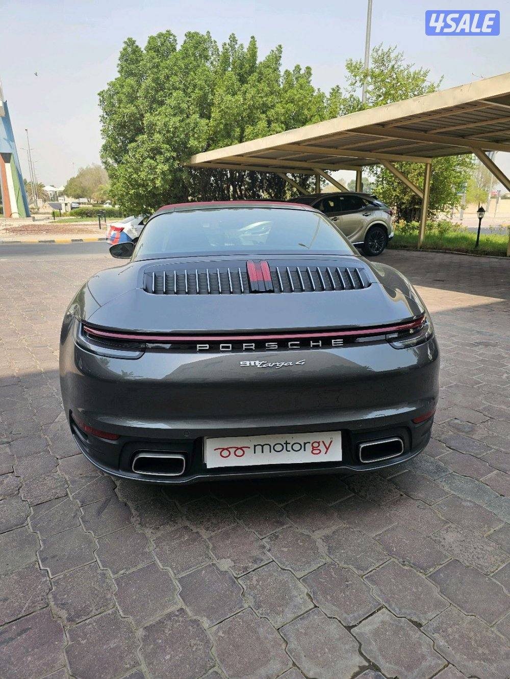 Porsche 911 Targa 43