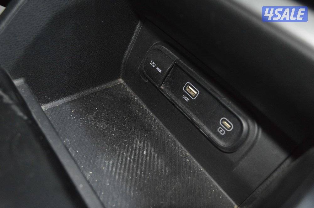 Kia Sportage 2023 – 2_0L Excellent Condition13