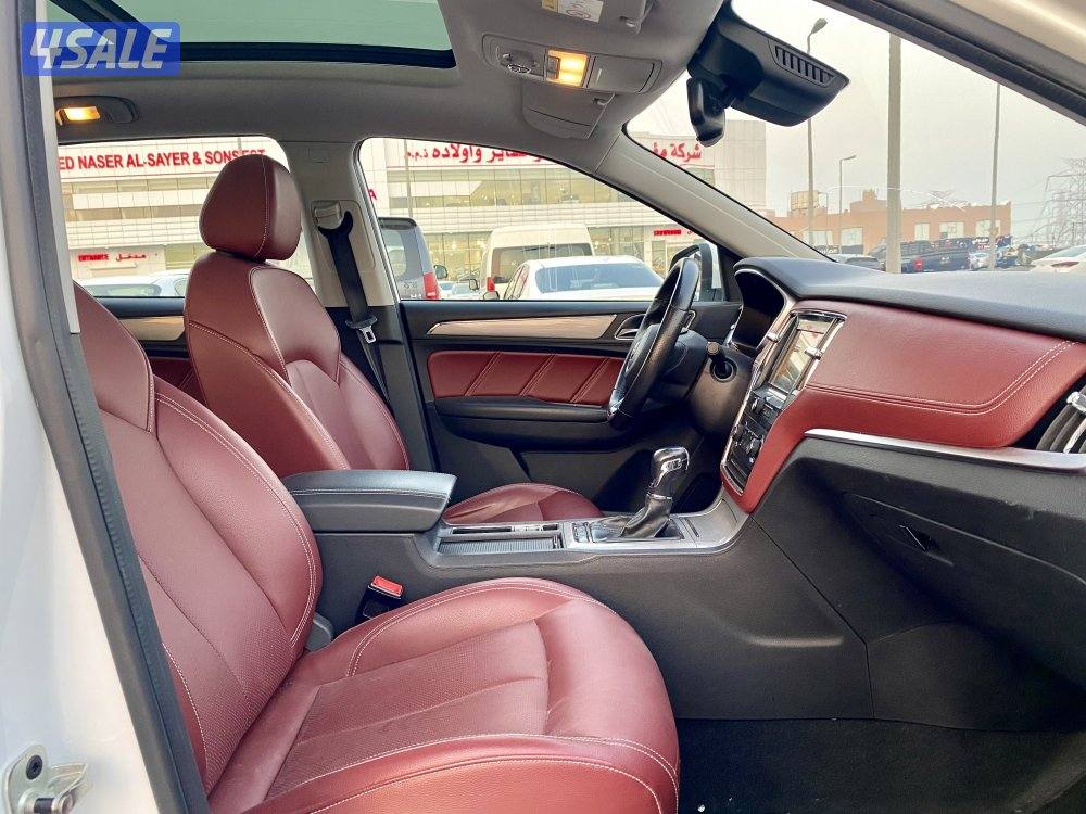 جيب RX5 وارد وكاله2021 كامل المواصفات بحاله ممتازه7