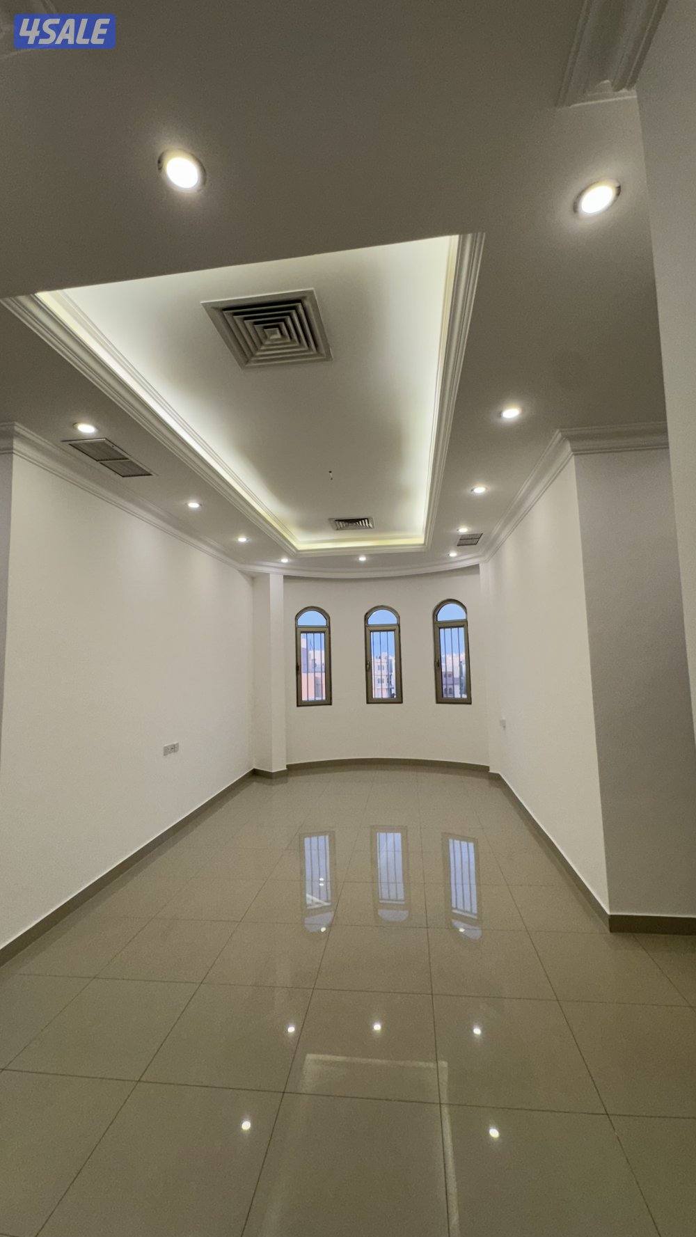 للإيجار شقة في عبدالله مبارك2