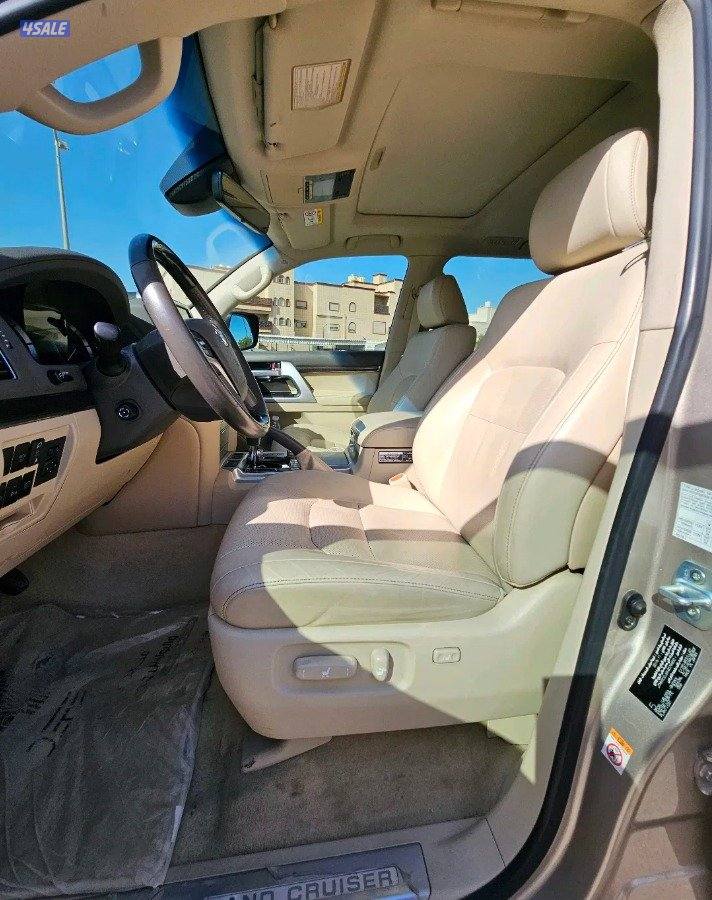 للبيع لاند كروزر VXR0